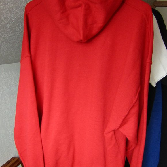 Hoodie | XL | Gildan | Red | I Like Her Buns - Picture 2 of 2